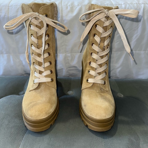 VERONICA BEARD
Westport Lamb Fur Suede Heeled Boots, NWT, size 10 - Picture 4 of 10